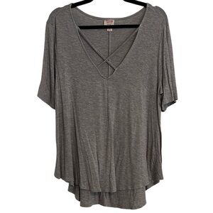 🌻 Mossimo Supply Co Grey Short Sleeve Top with Crossover Neckline